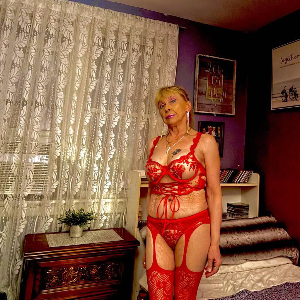 
                        Michelle
                     is Female Escorts. | windsor | Ontario | Canada | canadapleasure.com 