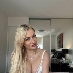 
                        Jenn
                     is Female Escorts. | Barrie | Ontario | Canada | canadapleasure.com 