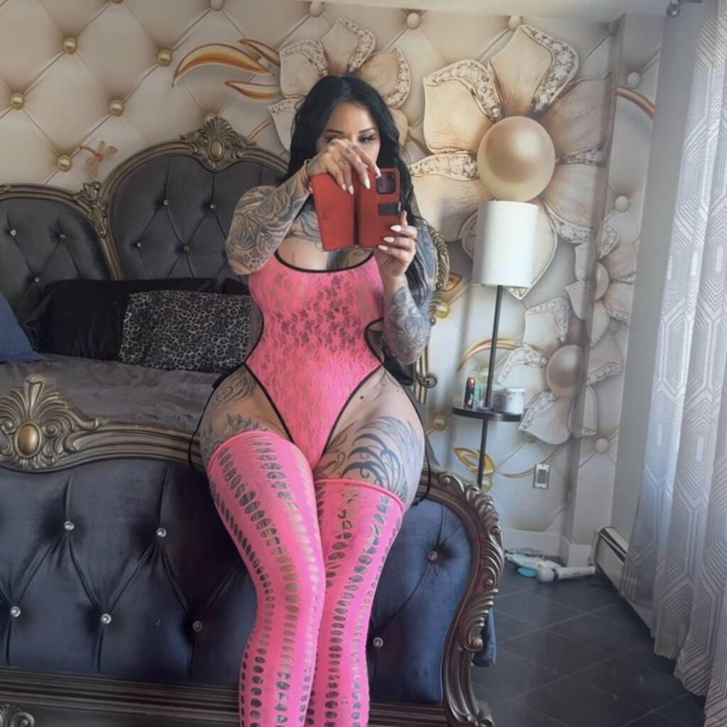 
                        ᖽᐸᖇᗅᐻᙍ ᖽᐸᗅᖇᙢᗅ
                     is Female Escorts. | Edmonton | Alberta | Canada | canadapleasure.com 