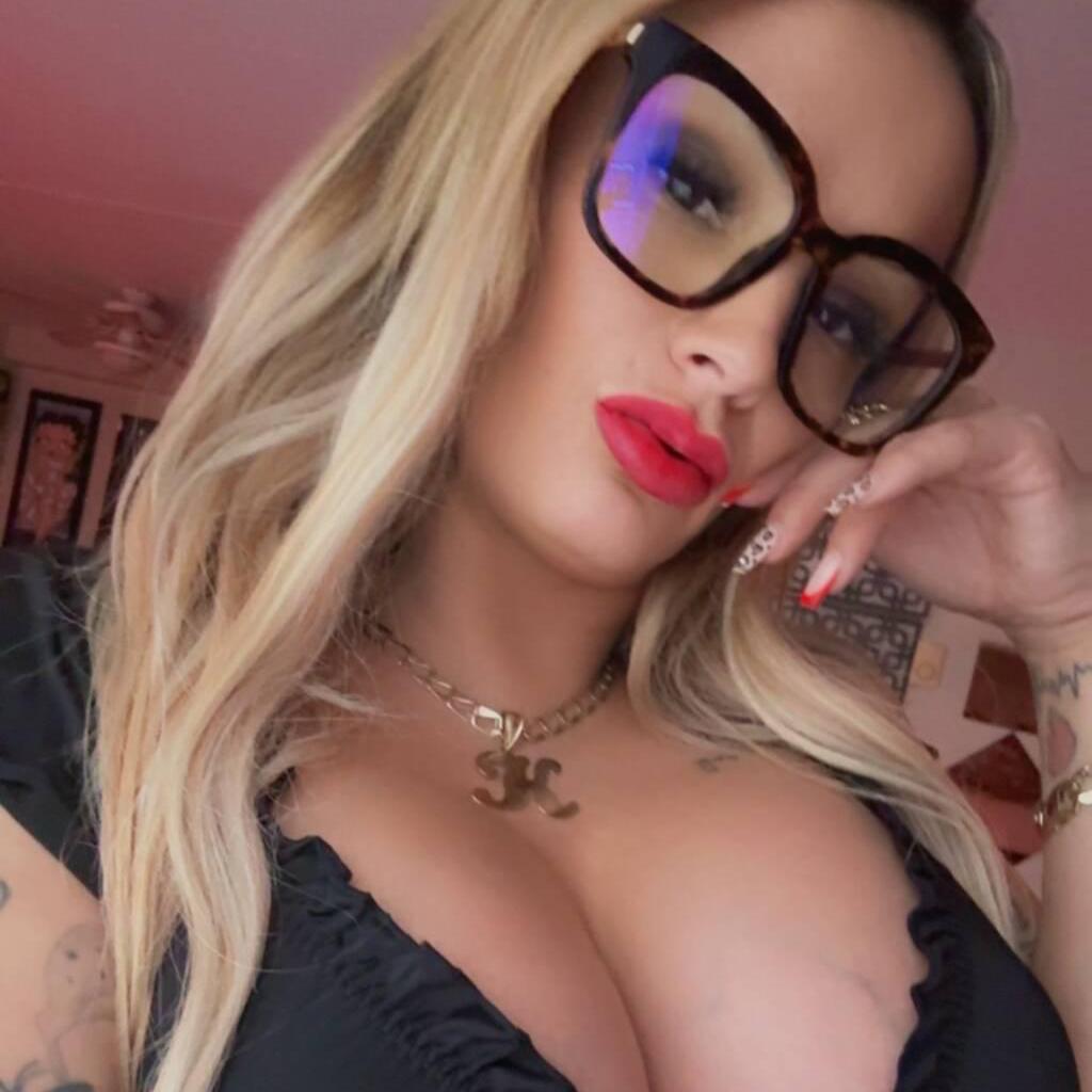 
                        KinkyKendalxo
                     is Female Escorts. | Winnipeg | Manitoba | Canada | canadapleasure.com 