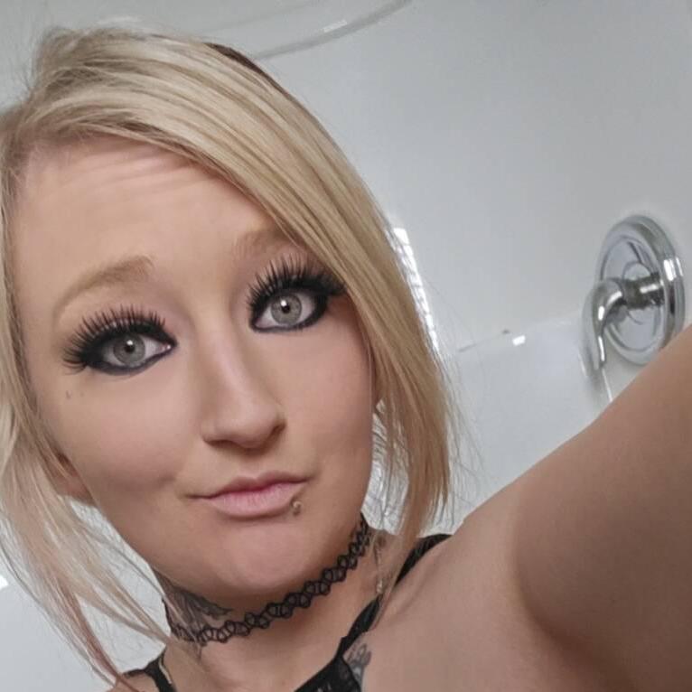 
                        Nikki Foxx
                     is Female Escorts. | Moncton | New Brunswick | Canada | canadapleasure.com 