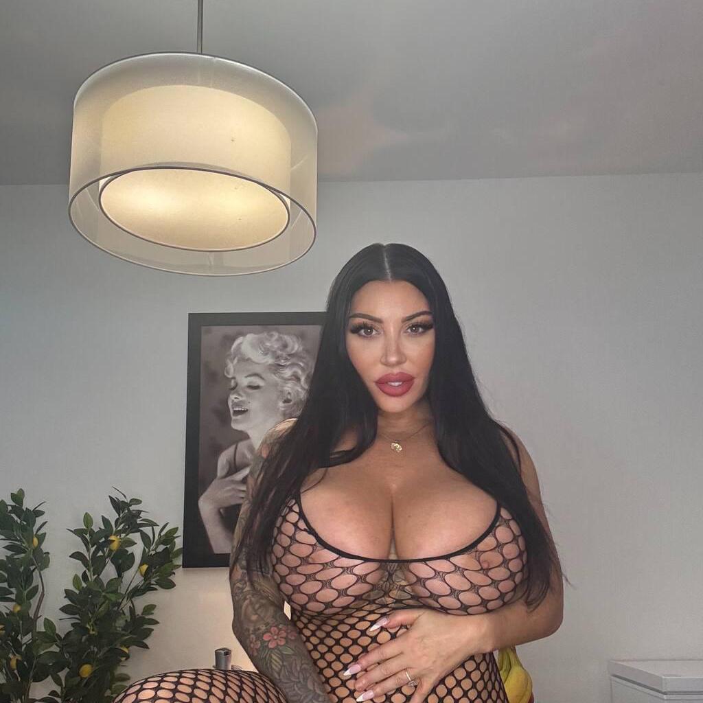 
                        Kimmyrose
                     is Female Escorts. | Quebec City | Quebec | Canada | canadapleasure.com 