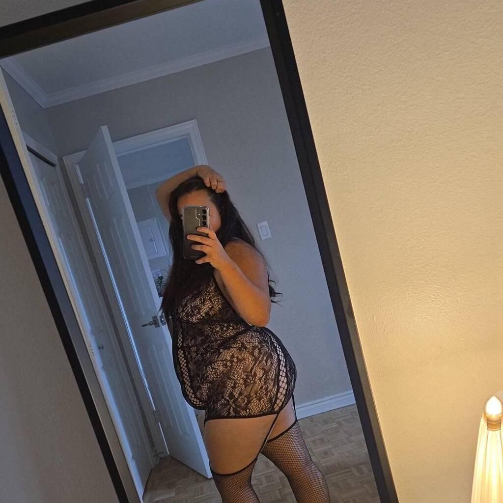 
                        Rosalie
                     is Female Escorts. | Moncton | New Brunswick | Canada | canadapleasure.com 