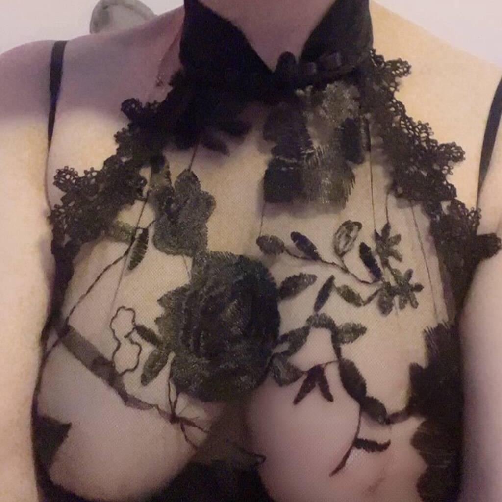 
                        Mimi
                     is Female Escorts. | Yukon | Yukon | Canada | canadapleasure.com 