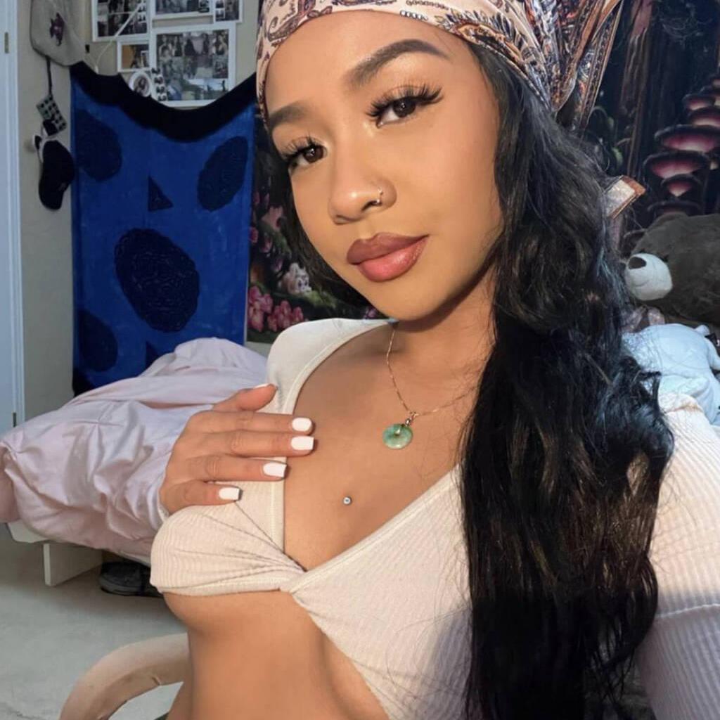 
                        Lillyy
                     is Female Escorts. | Kitchener | Ontario | Canada | canadapleasure.com 