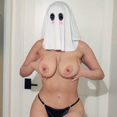 
                        Nina
                     is Female Escorts. | Trois Rivieres | Quebec | Canada | canadapleasure.com 