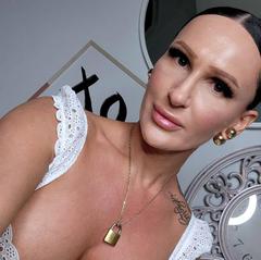 
                        VESNA : FOREiGN FELiNE
                     is Female Escorts. | Winnipeg | Manitoba | Canada | canadapleasure.com 