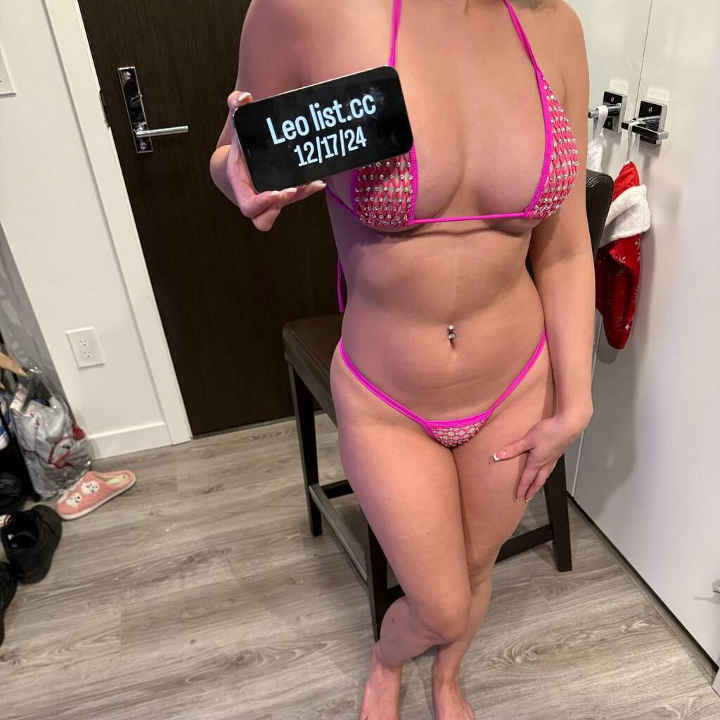 
                        Layla
                     is Female Escorts. | windsor | Ontario | Canada | canadapleasure.com 