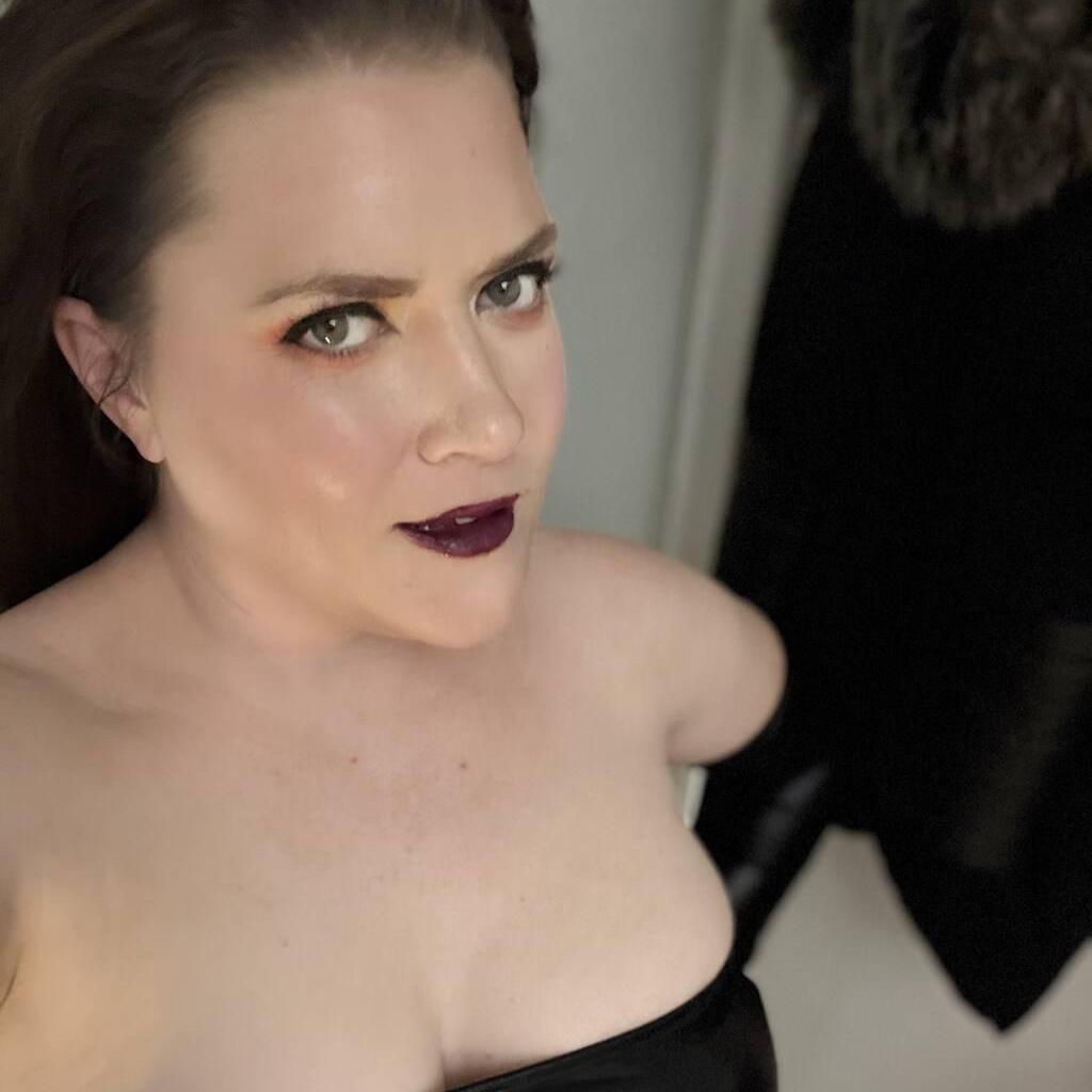 
                        Missy
                     is Female Escorts. | Niagara | Ontario | Canada | canadapleasure.com 