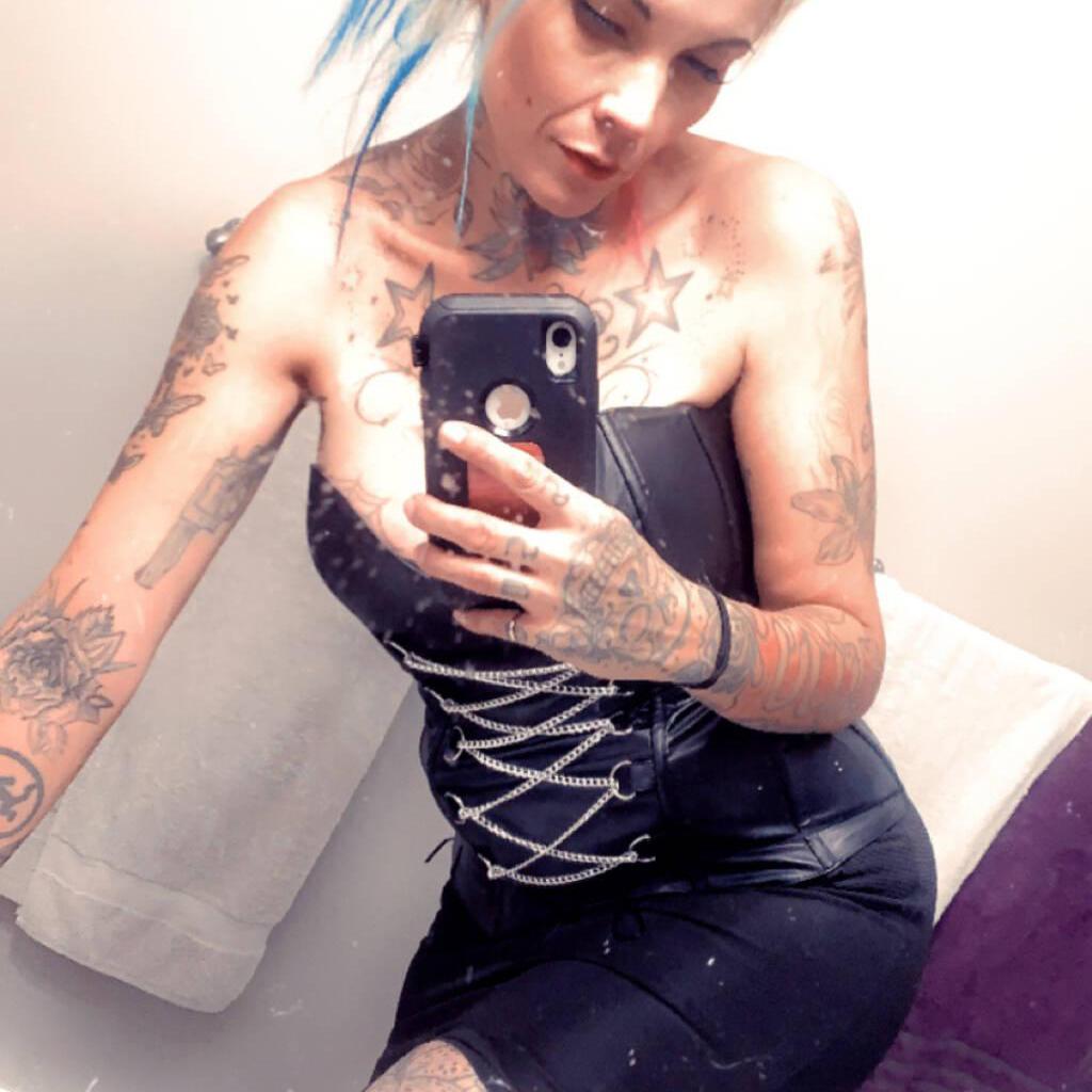 
                        Belle luxx
                     is Female Escorts. | Edmonton | Alberta | Canada | canadapleasure.com 