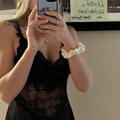 
                        Zoey Banks
                     is Female Escorts. | Niagara | Ontario | Canada | canadapleasure.com 