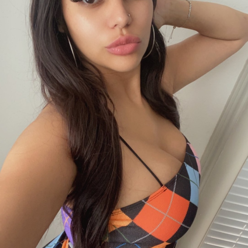 Linda is Female Escorts. | Grande Prairie | Alberta | Canada | canadapleasure.com 