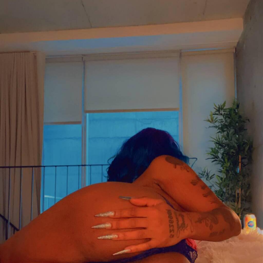 
                        Lisa
                     is Female Escorts. | Montreal | Quebec | Canada | canadapleasure.com 