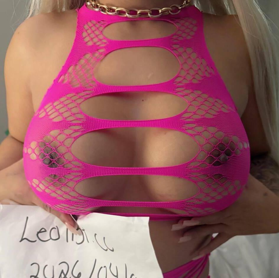 
                        Naya
                     is Female Escorts. | Grande Prairie | Alberta | Canada | canadapleasure.com 