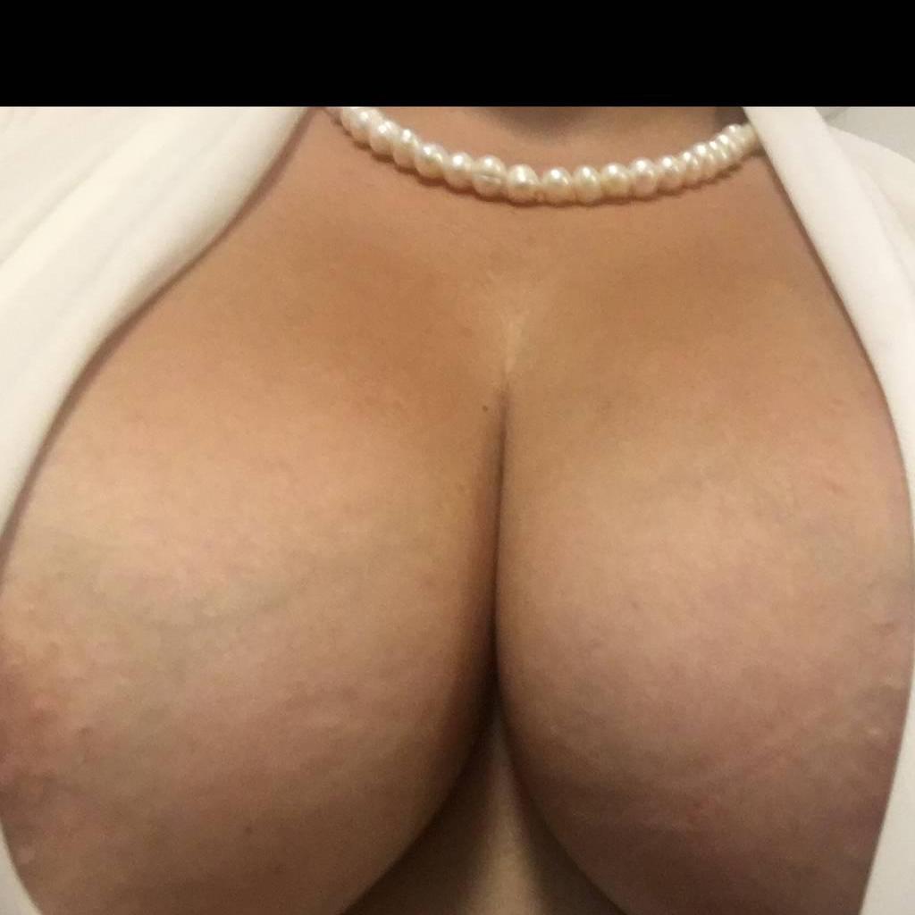 
                        Jessica
                     is Female Escorts. | Abbotsford | British Columbia | Canada | canadapleasure.com 