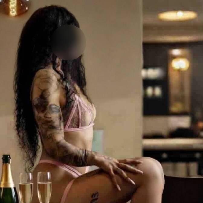 
                        Santana
                     is Female Escorts. | Yukon | Yukon | Canada | canadapleasure.com 