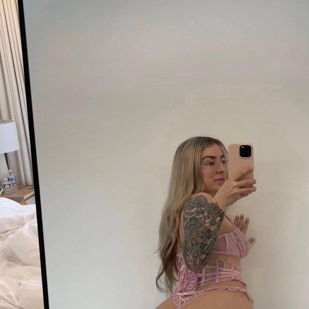 
                        Brett
                     is Female Escorts. | Thunder Bay | Ontario | Canada | canadapleasure.com 