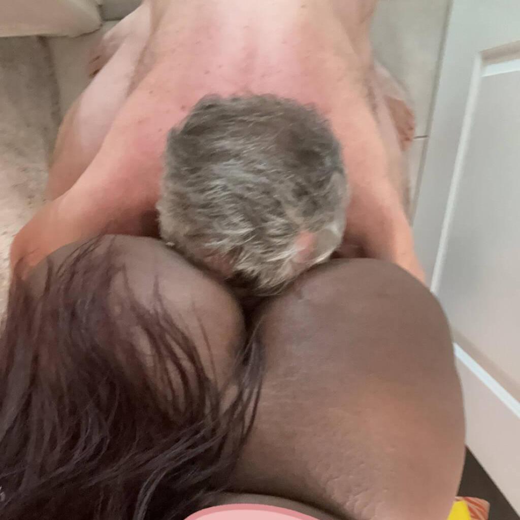 
                        rosey royale
                     is Female Escorts. | Calgary | Alberta | Canada | canadapleasure.com 