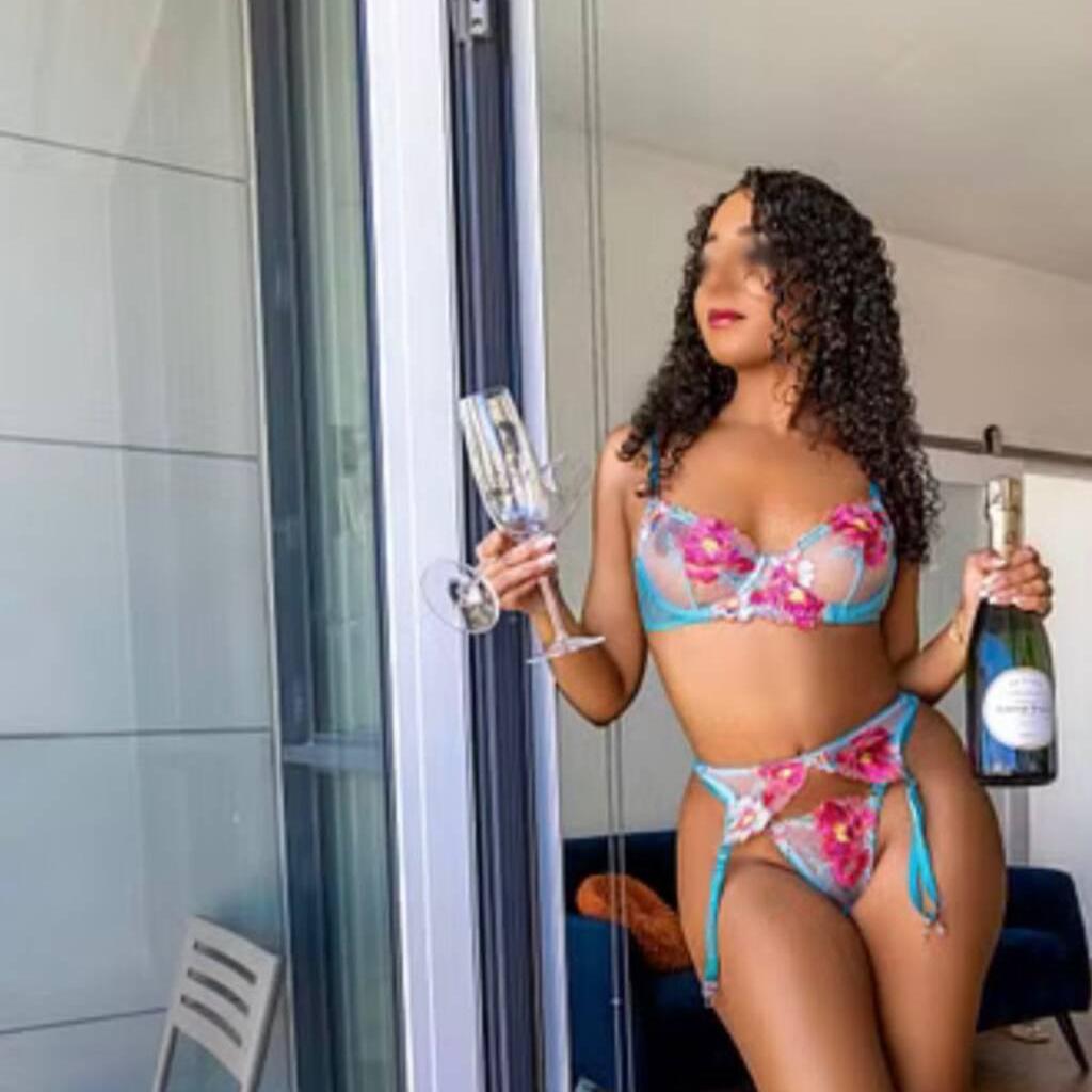 
                        Kitkat
                     is Female Escorts. | Montreal | Quebec | Canada | canadapleasure.com 