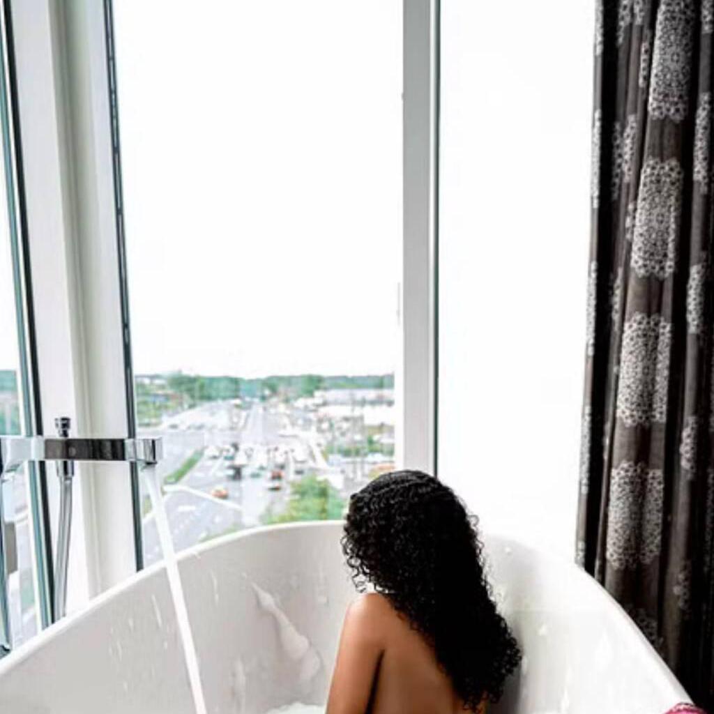 
                        Kitkat
                     is Female Escorts. | Montreal | Quebec | Canada | canadapleasure.com 