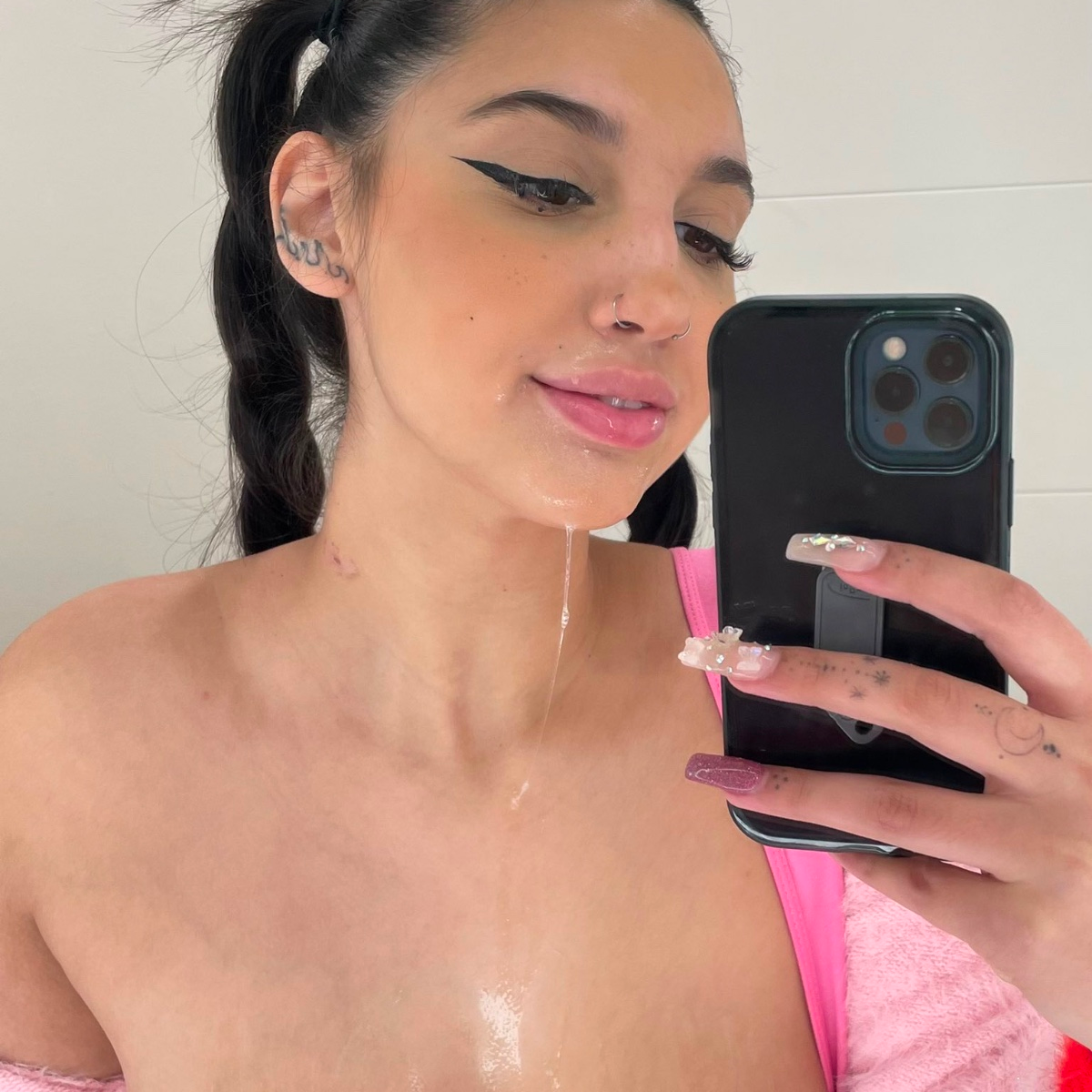 Evelyn is Female Escorts. | Calgary | Alberta | Canada | canadapleasure.com 