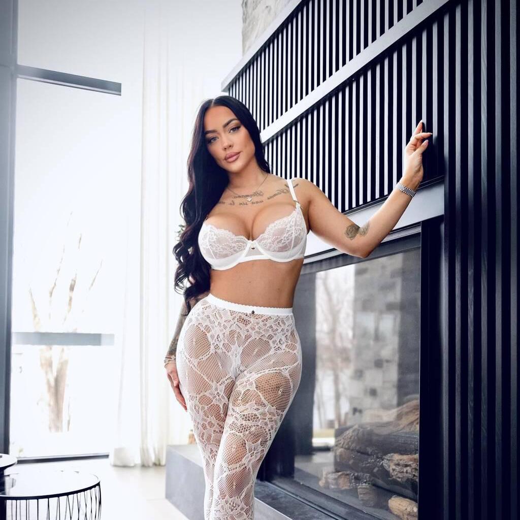 
                        Grace Elizabeth
                     is Female Escorts. | Toronto | Ontario | Canada | canadapleasure.com 