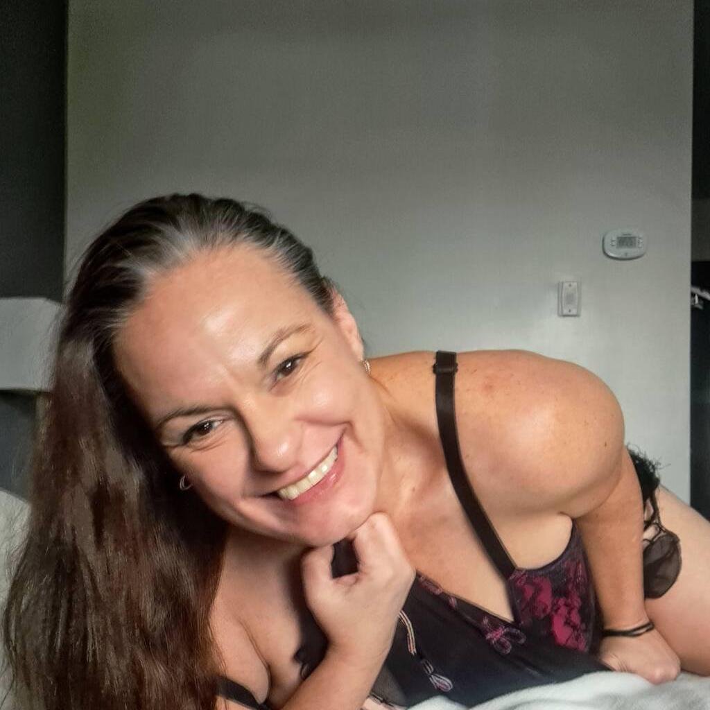 
                        Vie
                     is Female Escorts. | Montreal | Quebec | Canada | canadapleasure.com 