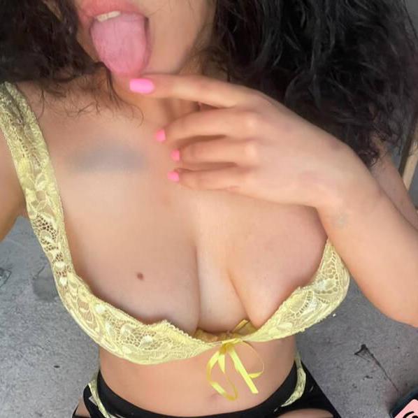 
                        Jazmine
                     is Female Escorts. | Quebec City | Quebec | Canada | canadapleasure.com 