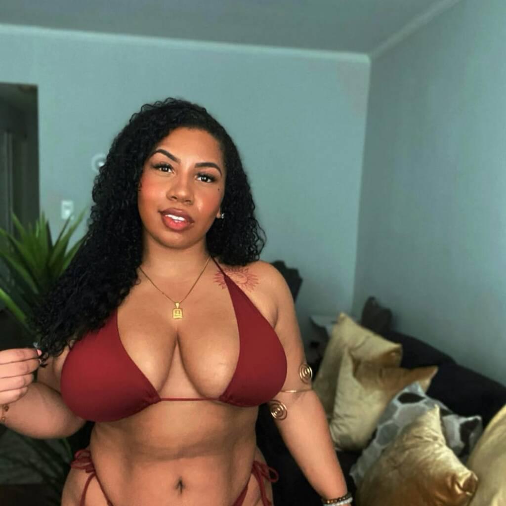 
                        Luisa
                     is Female Escorts. | Kitchener | Ontario | Canada | canadapleasure.com 