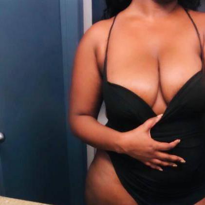 
                        Nessa
                     is Female Escorts. | Kitchener | Ontario | Canada | canadapleasure.com 