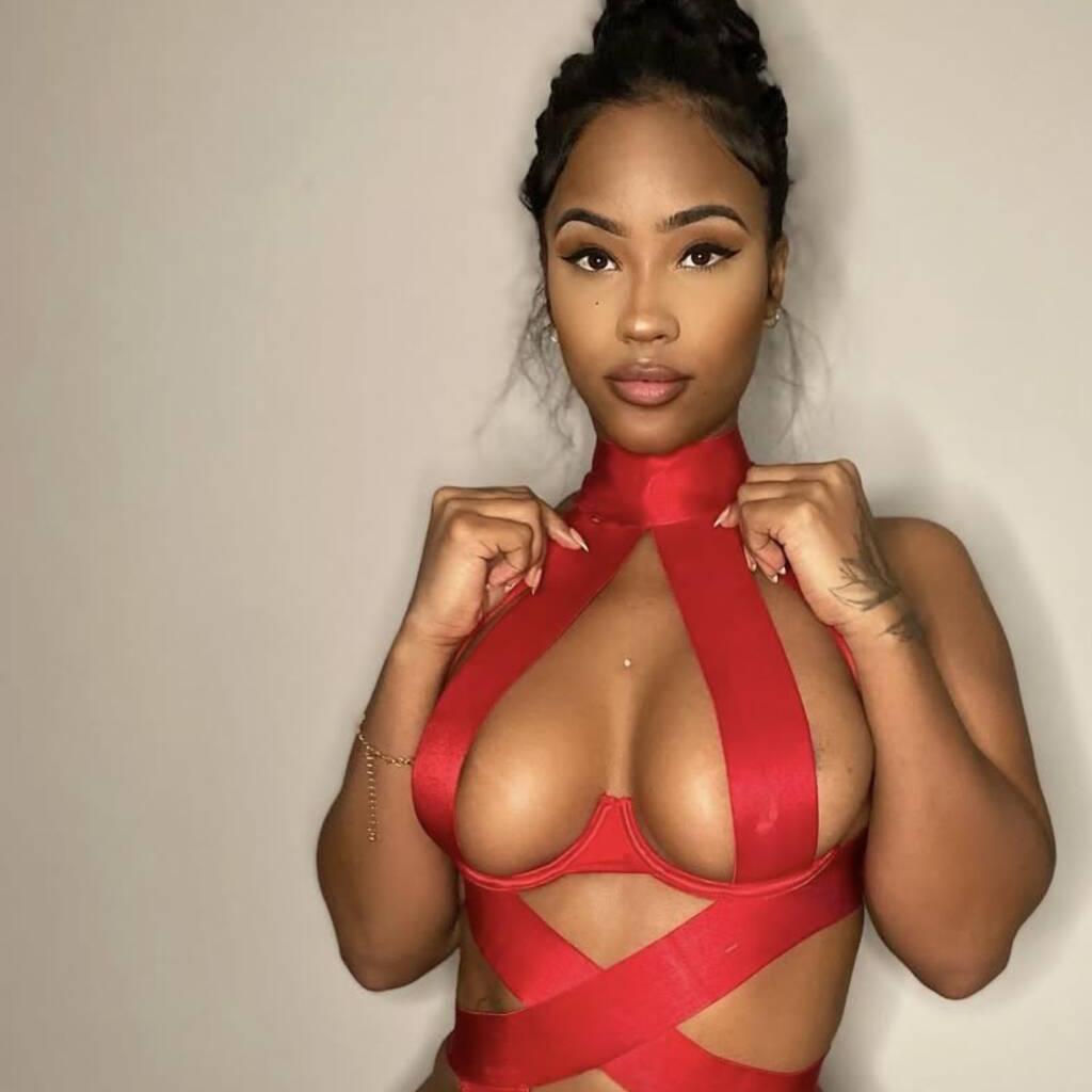 
                        Lia
                     is Female Escorts. | Calgary | Alberta | Canada | canadapleasure.com 