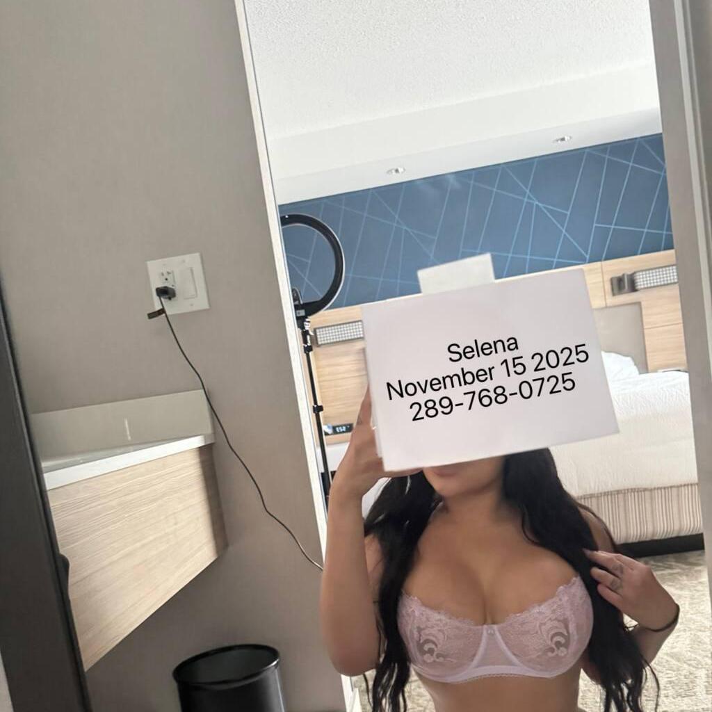 
                        Selena
                     is Female Escorts. | Hamilton | Ontario | Canada | canadapleasure.com 