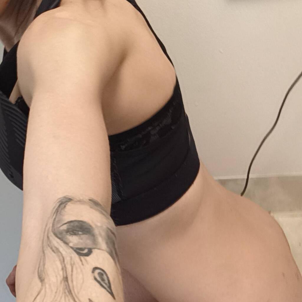 
                        kayla
                     is Female Escorts. | Montreal | Quebec | Canada | canadapleasure.com 