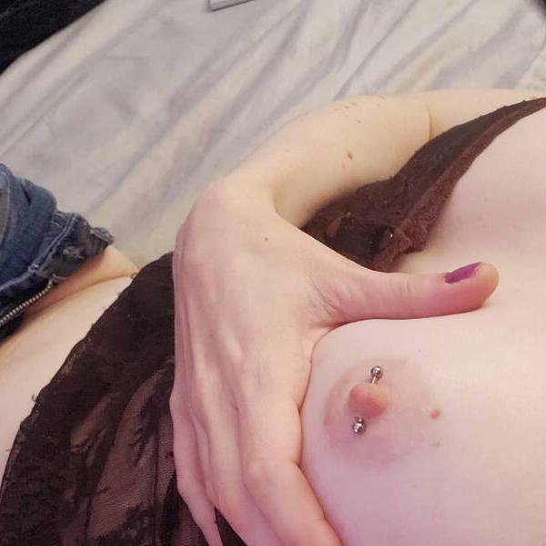 
                        Vicky
                     is Female Escorts. | Niagara | Ontario | Canada | canadapleasure.com 