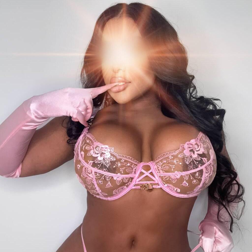 
                        Gianna
                     is Female Escorts. | Vancouver | British Columbia | Canada | canadapleasure.com 