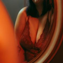 
                        Lillian Mac
                     is Female Escorts. | Hamilton | Ontario | Canada | canadapleasure.com 