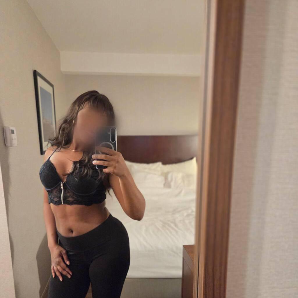 
                        Whitney
                     is Female Escorts. | Niagara | Ontario | Canada | canadapleasure.com 