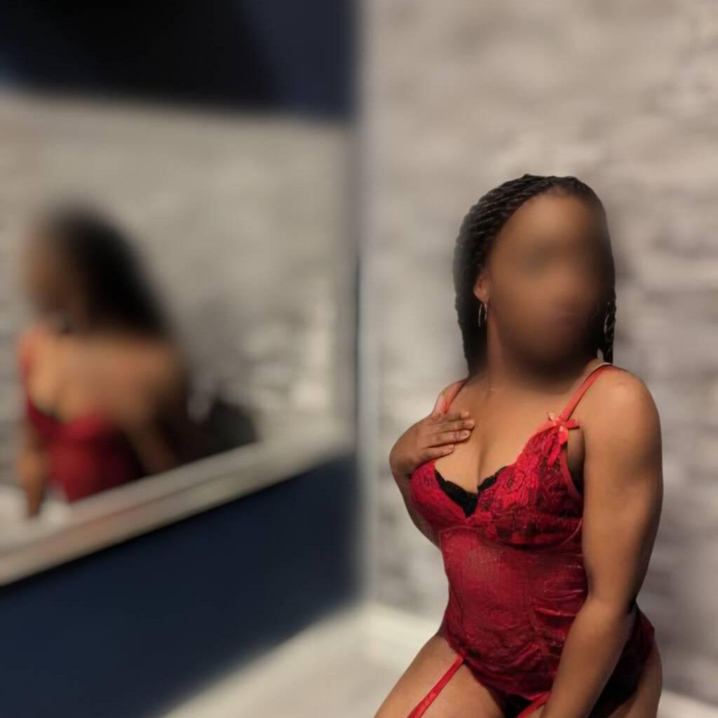 
                        Whitney
                     is Female Escorts. | Niagara | Ontario | Canada | canadapleasure.com 