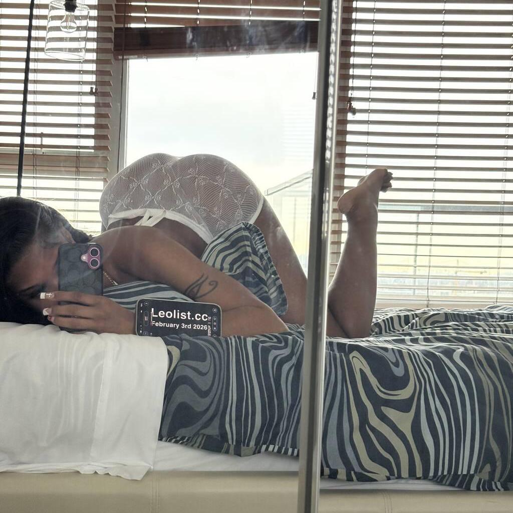 
                        Selena
                     is Female Escorts. | Barrie | Ontario | Canada | canadapleasure.com 