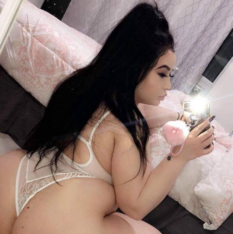 
                        Cassie
                     is Female Escorts. | Quebec City | Quebec | Canada | canadapleasure.com 