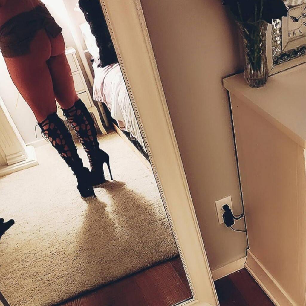 
                        Kourtney K
                     is Female Escorts. | Calgary | Alberta | Canada | canadapleasure.com 