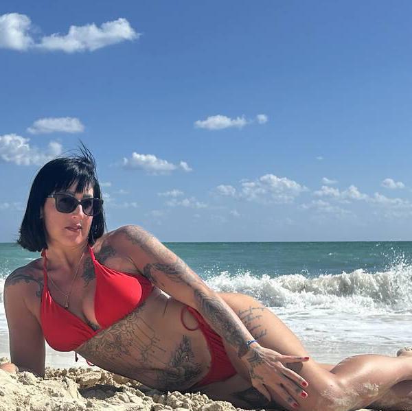 
                        Alicia
                     is Female Escorts. | Sherbrooke | Quebec | Canada | canadapleasure.com 