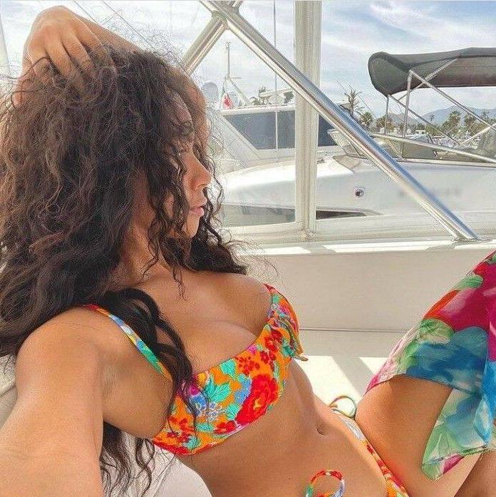 
                        Jennifer
                     is Female Escorts. | Ottawa | Ontario | Canada | canadapleasure.com 