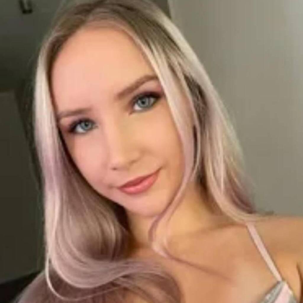 
                        Bella
                     is Female Escorts. | Sudbury | Ontario | Canada | canadapleasure.com 