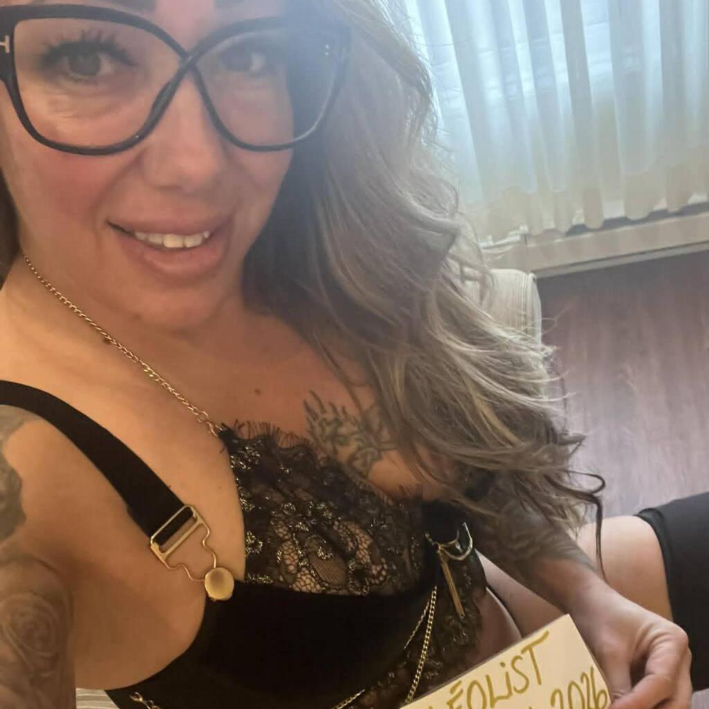 
                        Mercedes
                     is Female Escorts. | Montreal | Quebec | Canada | canadapleasure.com 