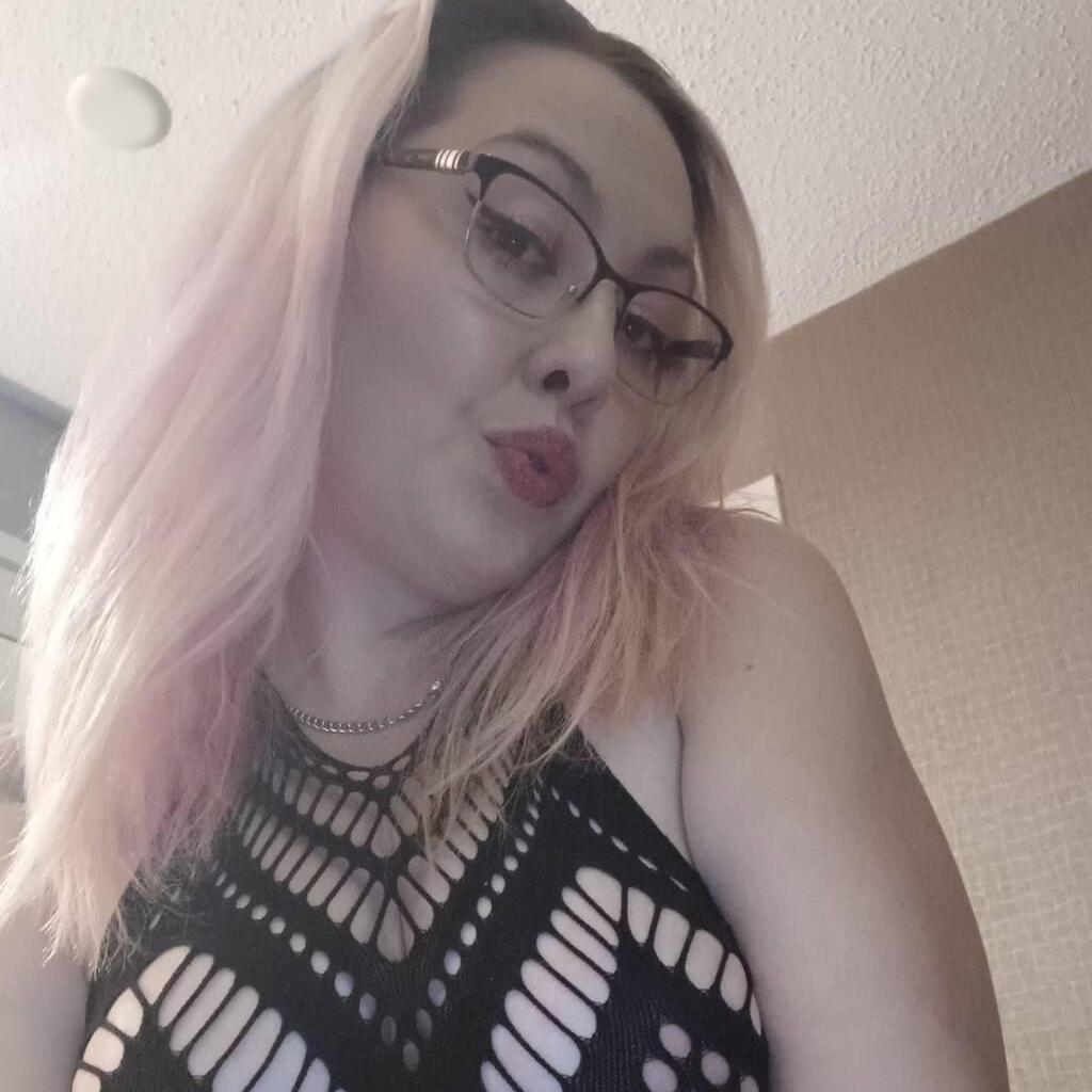 
                        Chole
                     is Female Escorts. | Calgary | Alberta | Canada | canadapleasure.com 