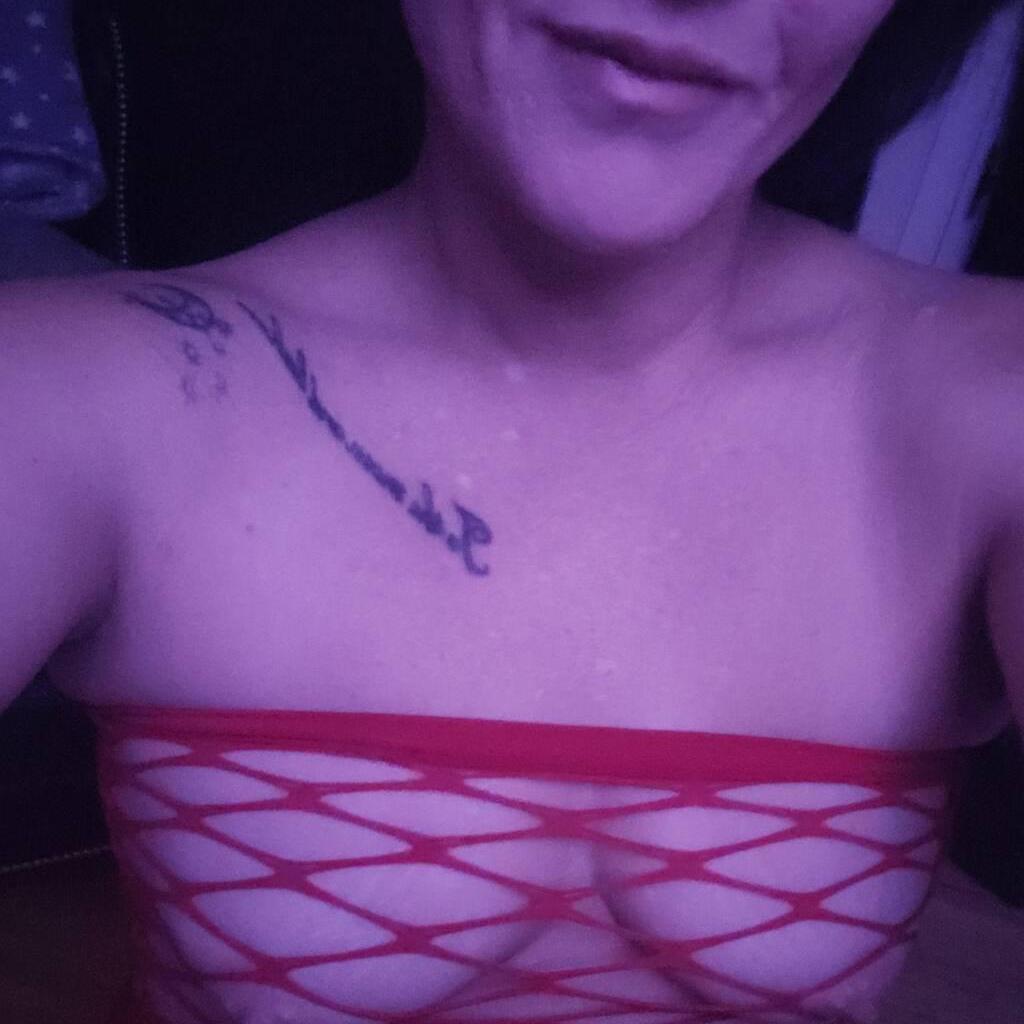 
                        Nina
                     is Female Escorts. | Kelowna | British Columbia | Canada | canadapleasure.com 