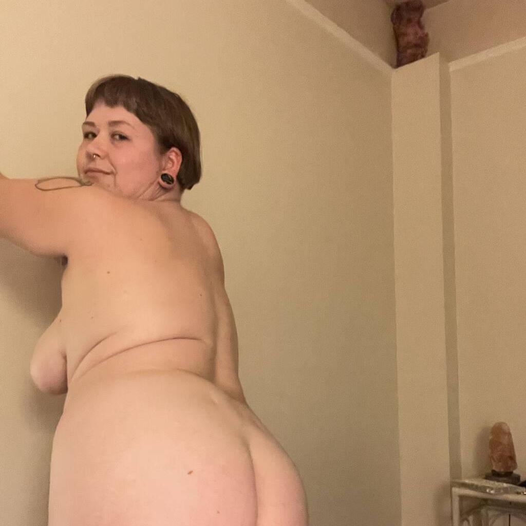 
                        Luna Lethe
                     is Female Escorts. | Sunshine Coast | British Columbia | Canada | canadapleasure.com 