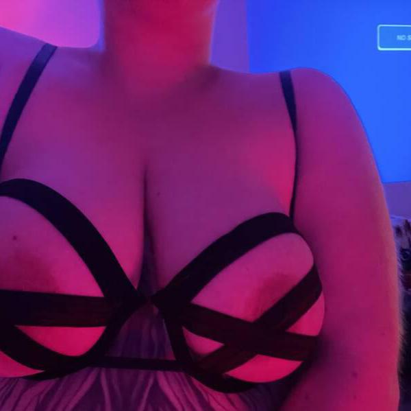 
                        Luna Lethe
                     is Female Escorts. | Sunshine Coast | British Columbia | Canada | canadapleasure.com 