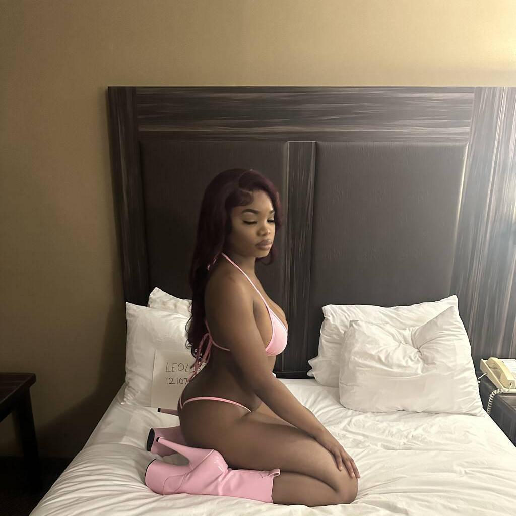
                        Ariel
                     is Female Escorts. | Hamilton | Ontario | Canada | canadapleasure.com 